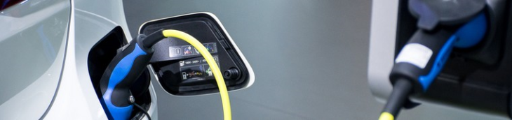 Les équipementiers électriques se disputent le marché des bornes de recharge