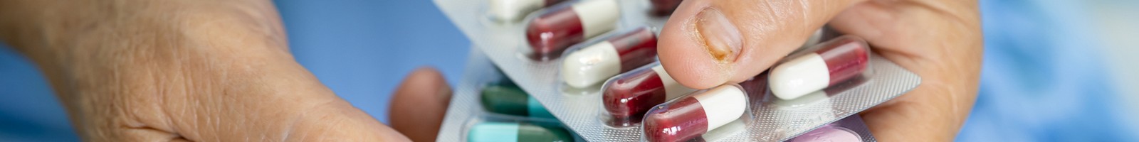 Antibiotiques pour la cystite et l’angine : accessibles en pharmacie sans ordonnance??