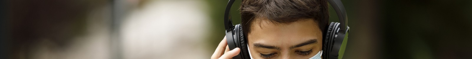 L’usage des casques audios et autres écouteurs devient dangereux pour les jeunes