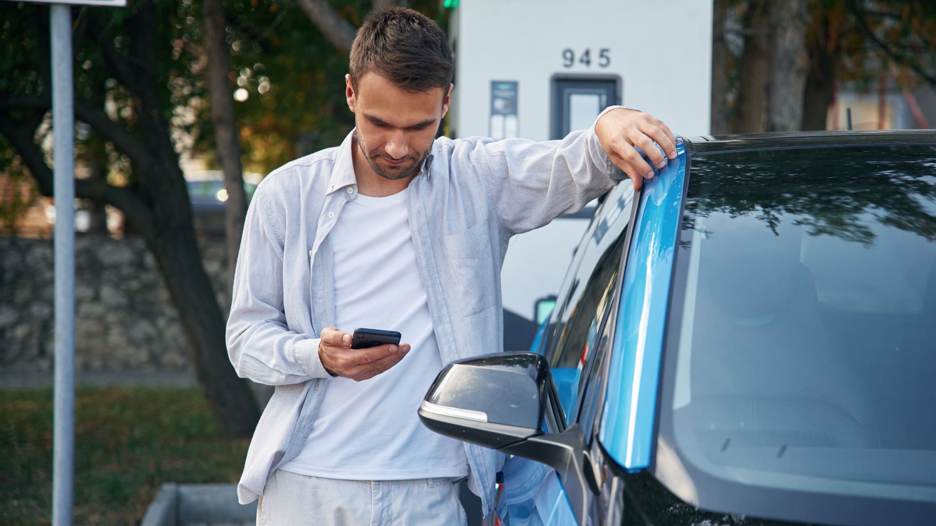 Assurance auto pour voiture hybride électrique