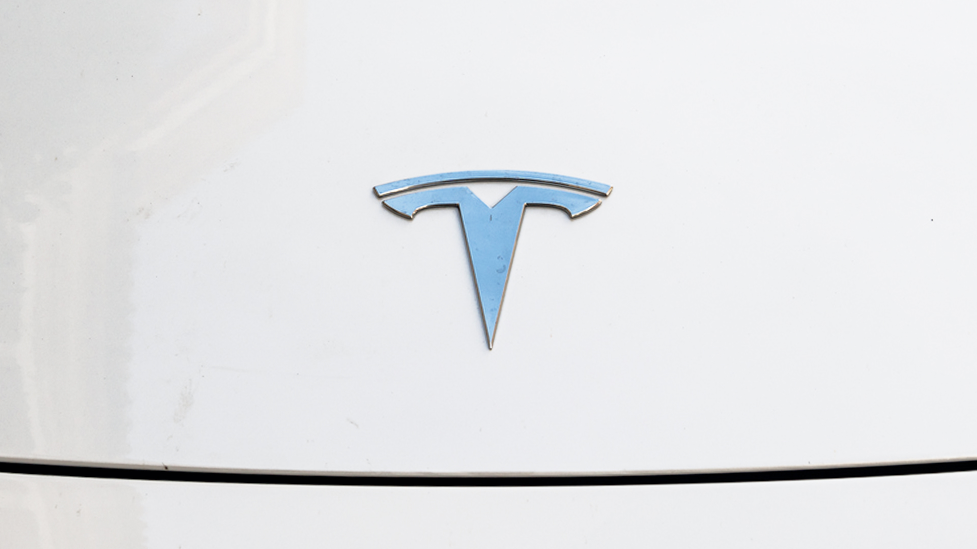 assurance tesla
