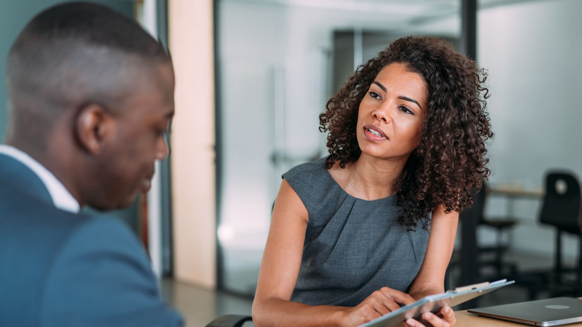 Formalités administratives dans les mois suivant un décès
