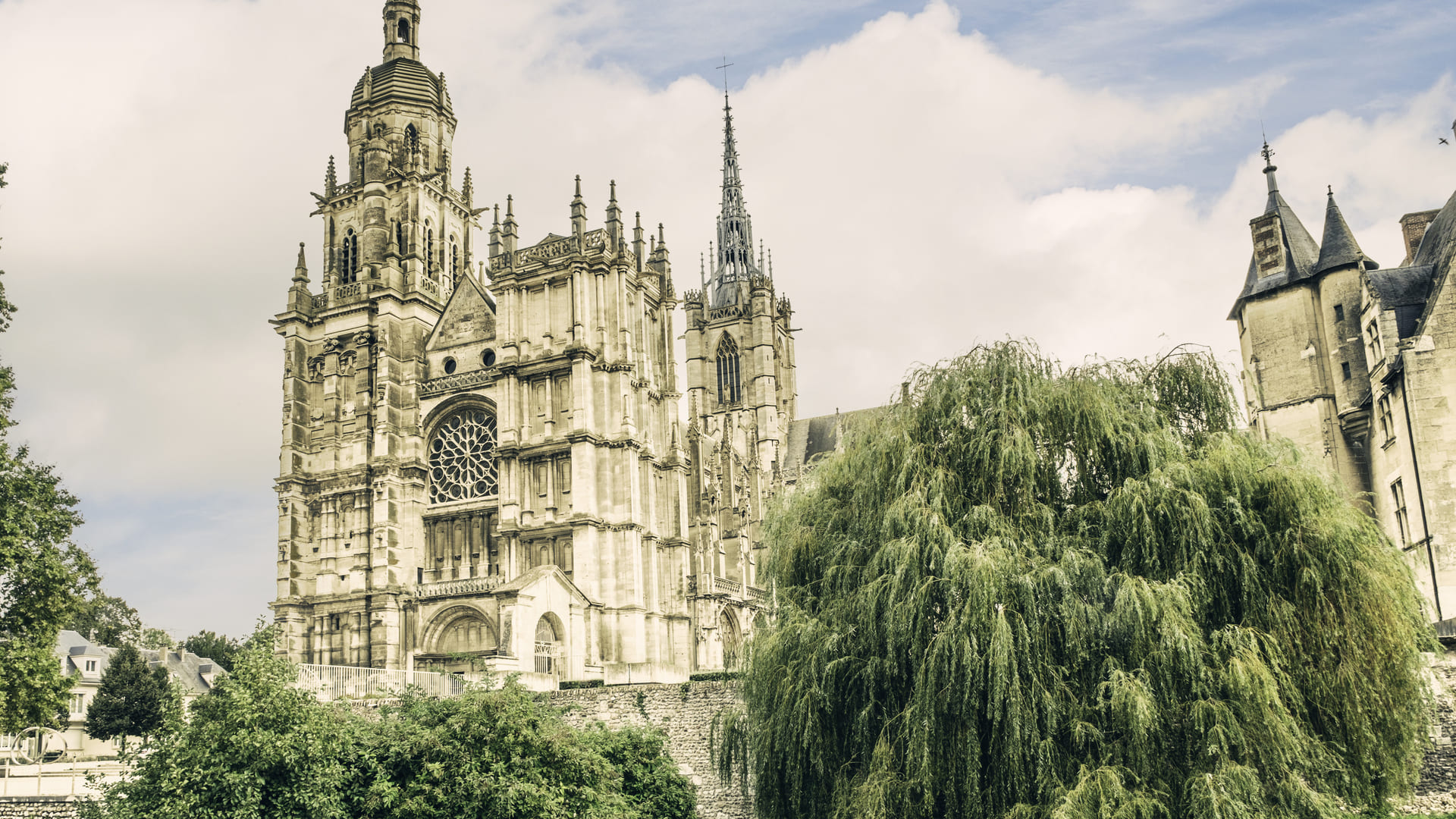 Choisir une mutuelle santé à Évreux