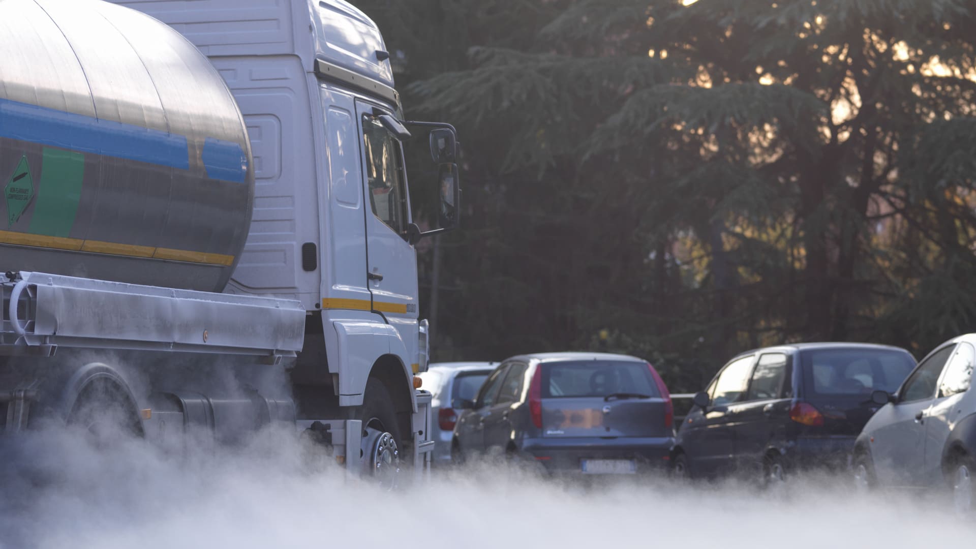 Le ralentissement de la transition énergétique en France en 2024 inquiète